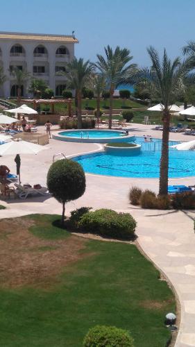 Book Old Palace Resort Sahl Hasheesh, Sahl Hasheeh, Egypt - Hotels.com