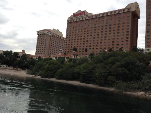 harrahs casino laughlin parking